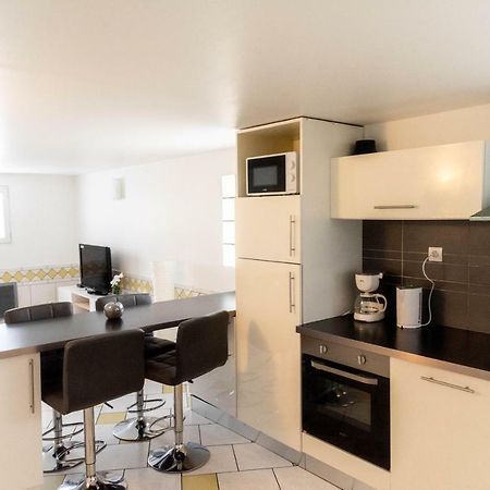 Charmant 2 Pieces Moderne Clichy-sous-Bois Exterior photo